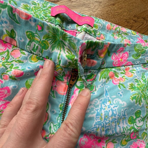 Lilly Pulitzer x Disney Parks Buttercup Shorts Lilly Loves Disney Size 2 - Picture 6 of 14